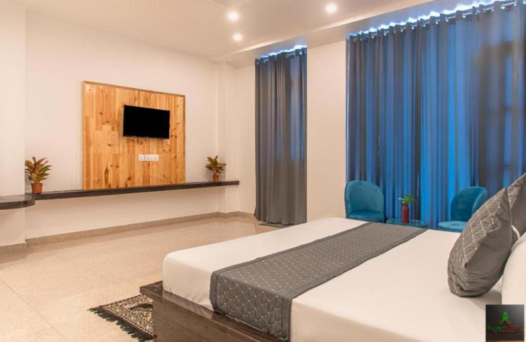 The Hillside Inn Kasauli By Exotic Stays Екстер'єр фото