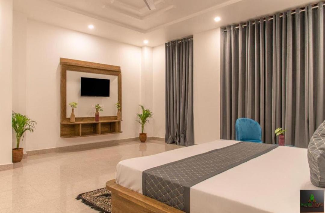 The Hillside Inn Kasauli By Exotic Stays Екстер'єр фото