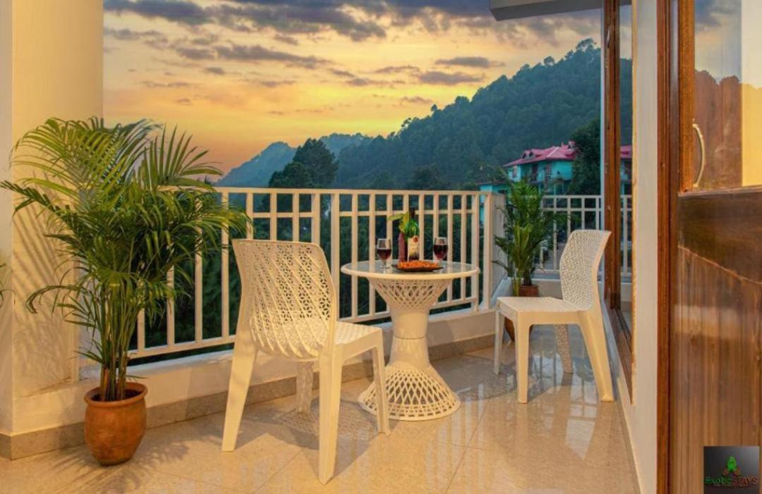 The Hillside Inn Kasauli By Exotic Stays Екстер'єр фото